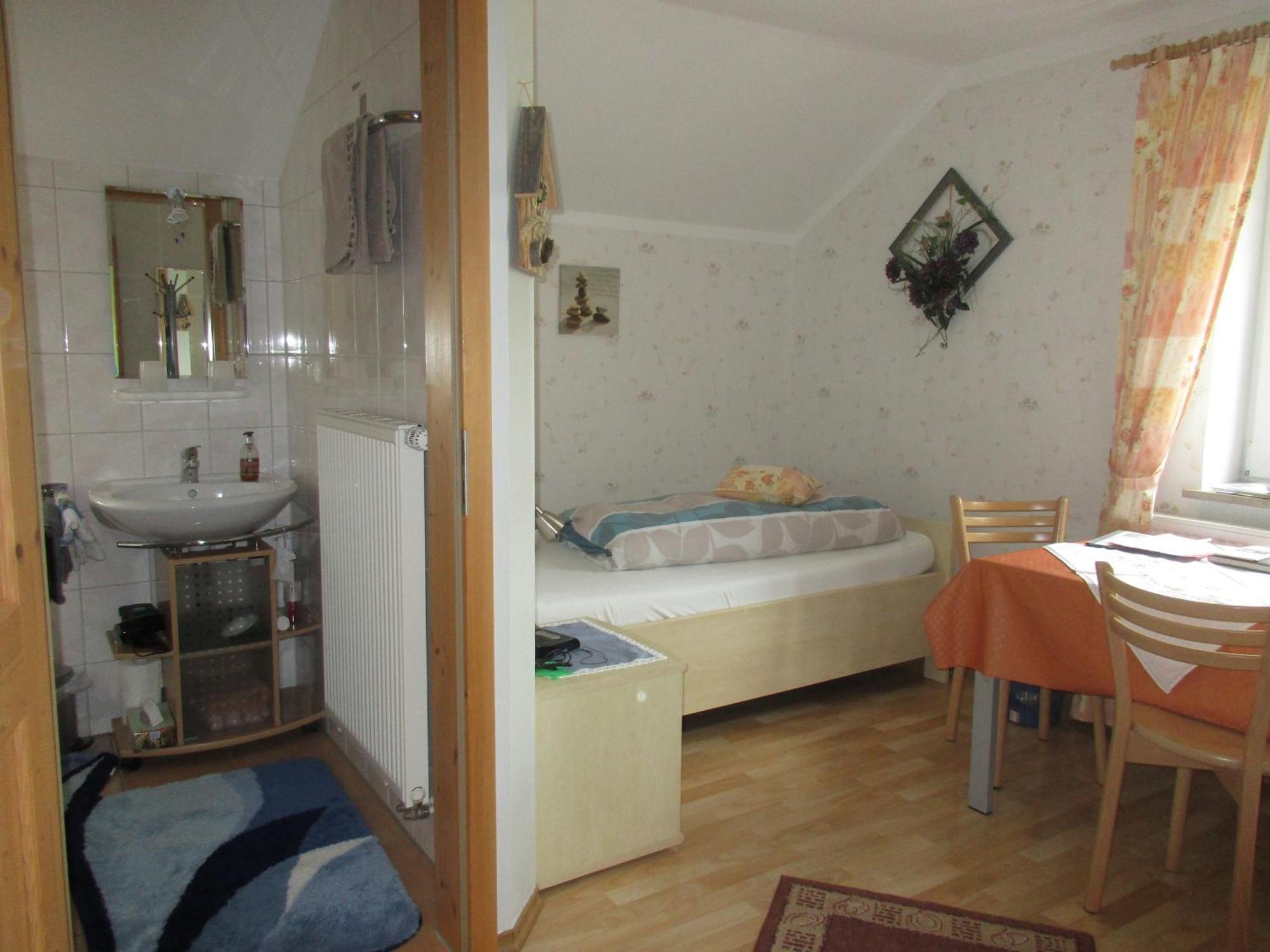 Gaestehaus Reisacher - Einzelzimmer Peiting Kültér fotó